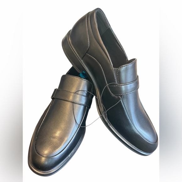 Perry Ellis Men's Classic Black Loafers (NWOT/BOX) - Picture 3 of 8